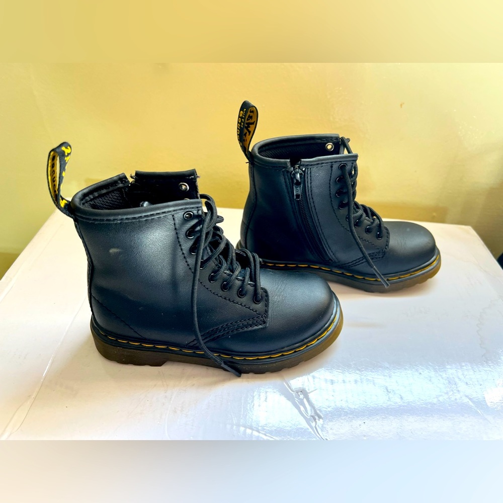 Toddler size 9 dr martens, like new, black leather.